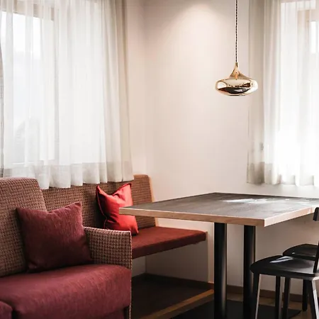 Haus Tirol Hotel 2*