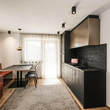 Haus Tirol Hotel Laion