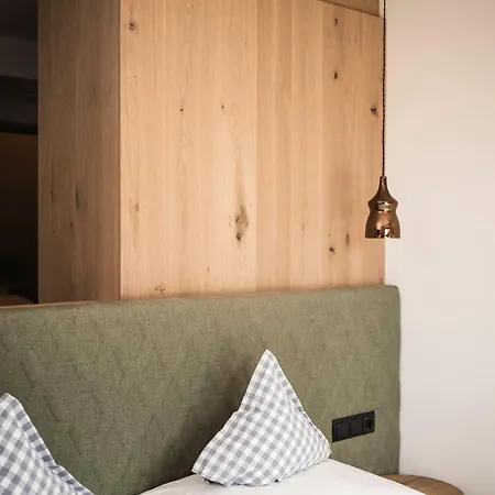 Haus Tirol Hotel 2*